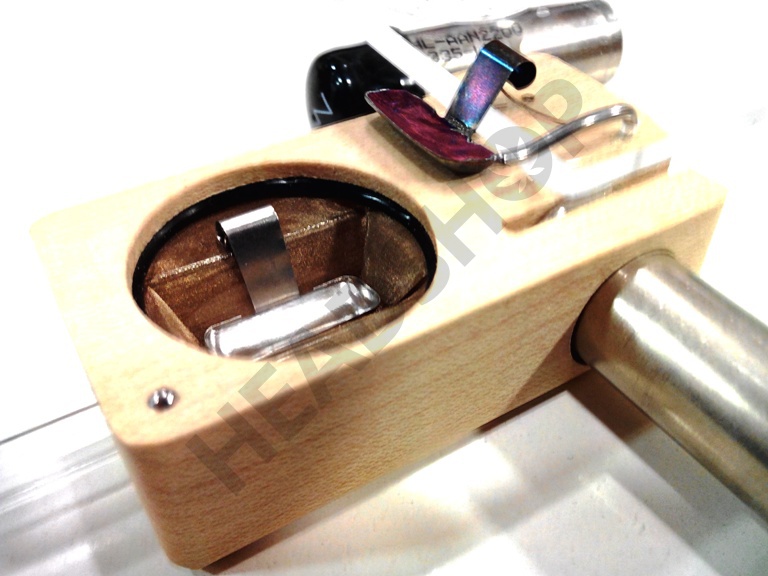 Vaporisateur Magic Flight avec les deux types de coupelles à BHO et Ice O Lator